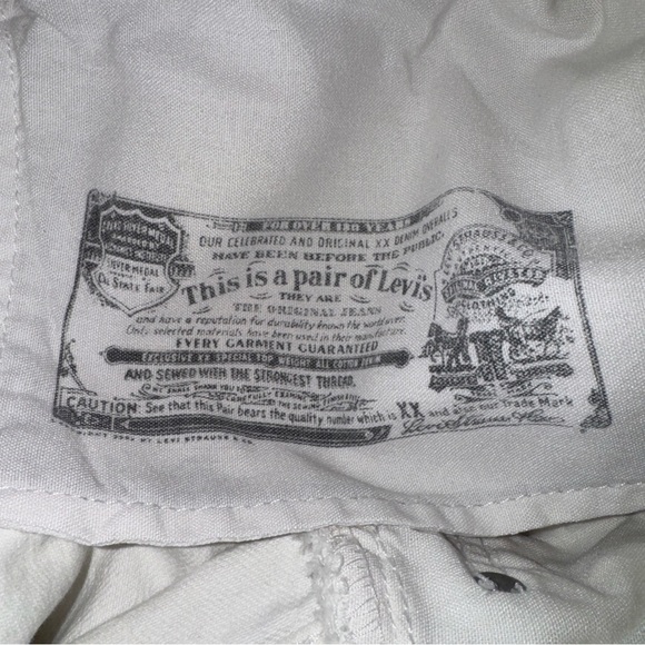 Levi's 501 Men’s Button-Fly White Denim Jeans - Picture 5 of 8